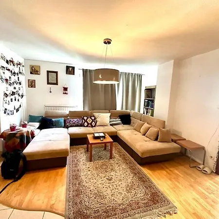 Apartment Your Friendly Host In